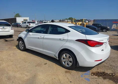 2016 Hyundai Elantra Se z USA, uszkodzony, nr VIN 5NPDH4AE2GH721252